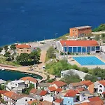 Pet Friendly In Danilo Tatil Evi Ljubostinje