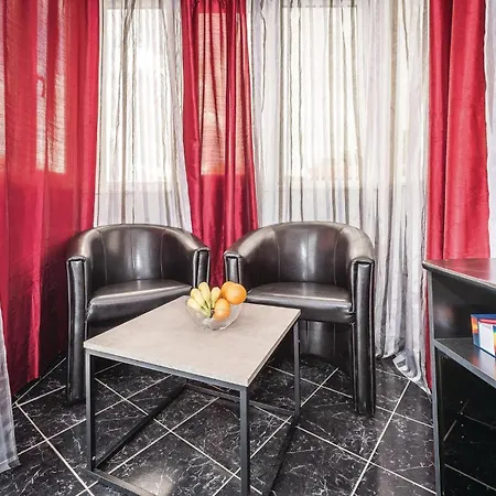 Pet Friendly In Danilo